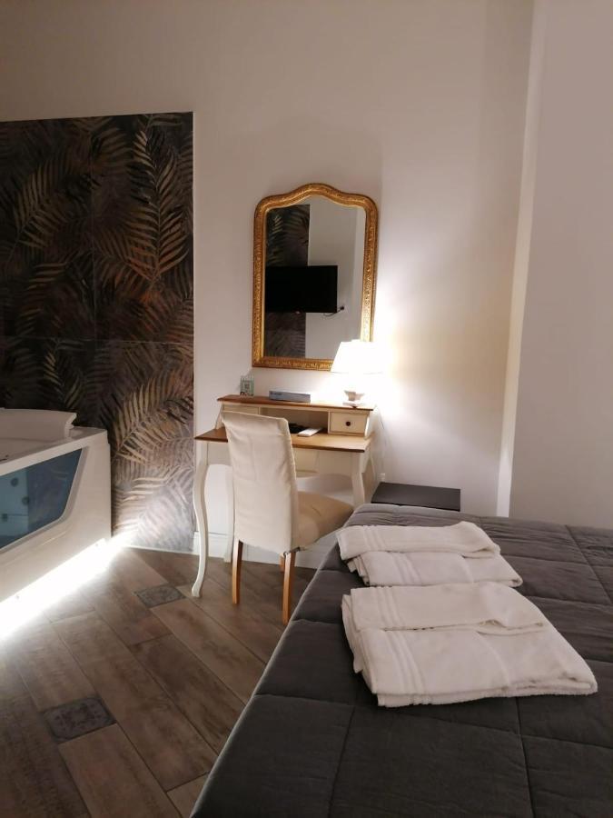 Real Giardinetto A Toledo Hotell Napoli Eksteriør bilde
